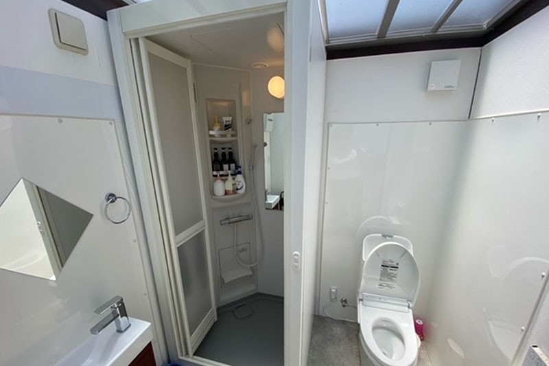 全室個別トイレ・シャワーブース